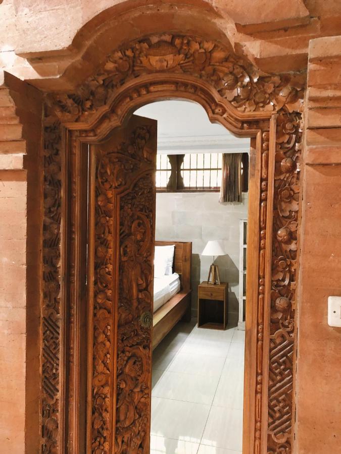 Darma Yogi House Hotel Ubud  Exterior photo